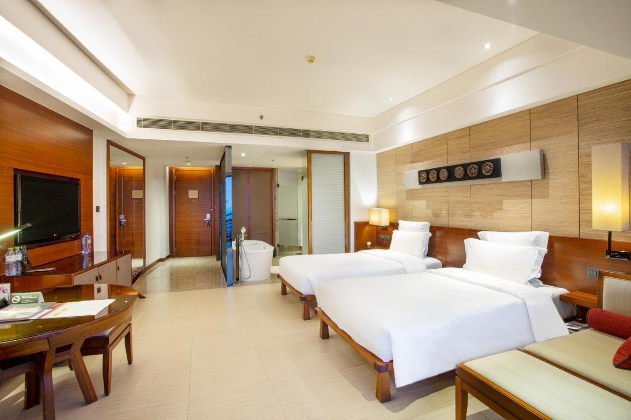 Pullman Oceanview Sanya Bay Resort & Spa Eksteriør billede