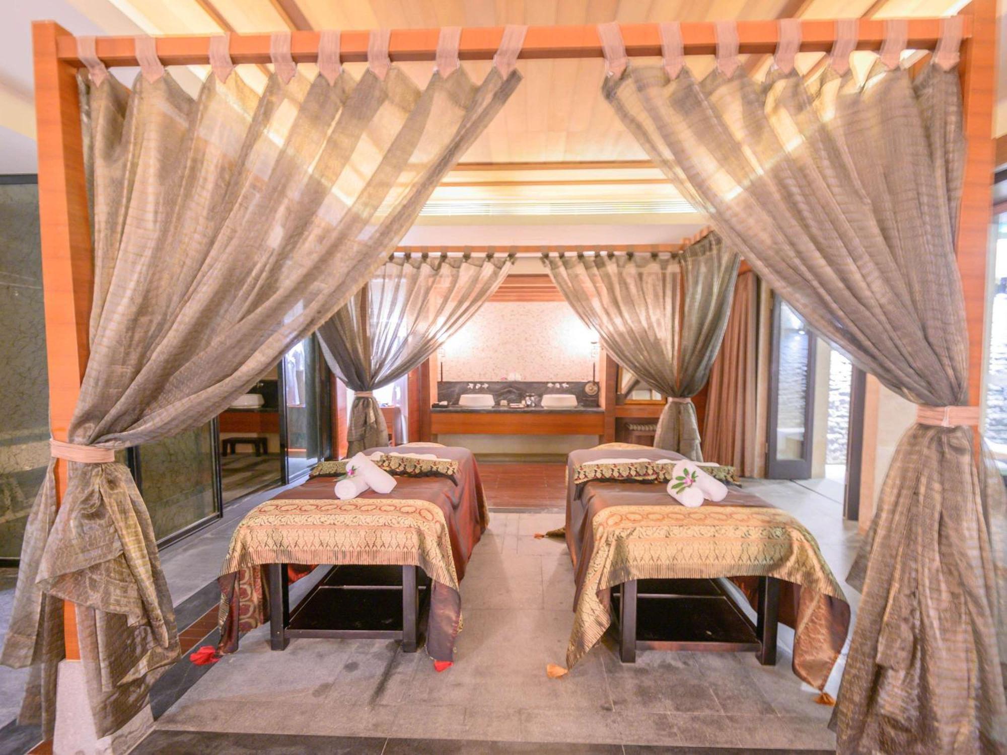 Pullman Oceanview Sanya Bay Resort & Spa Eksteriør billede